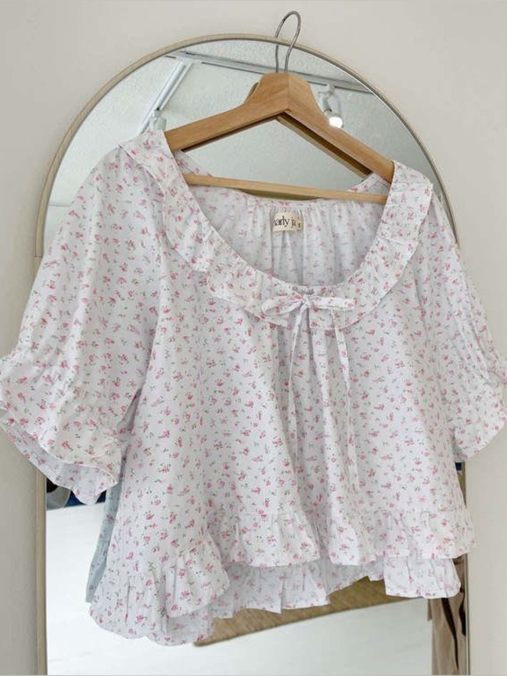 HARLY JAE Doll Blouse in Rose Floral Size S/M NWOT